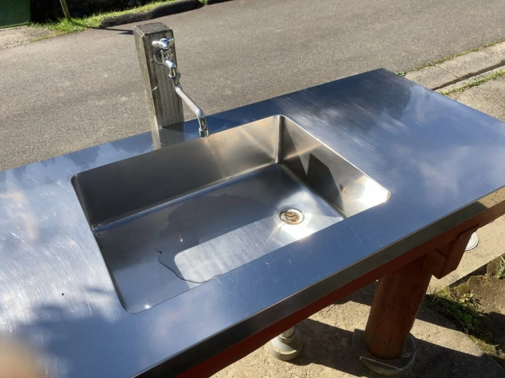 サイト内の流し台