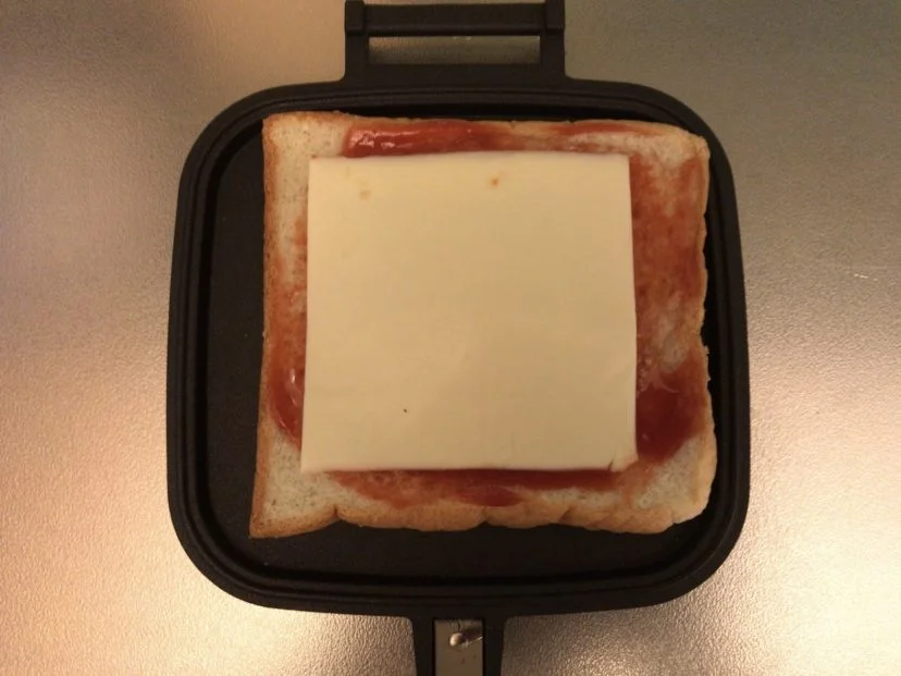 とろけるチーズを乗せる