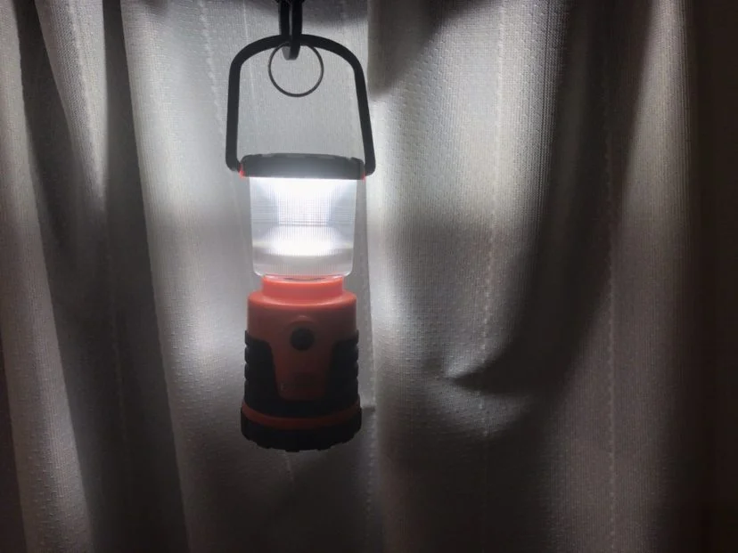 テントやタープに簡単に引っ掛けれる