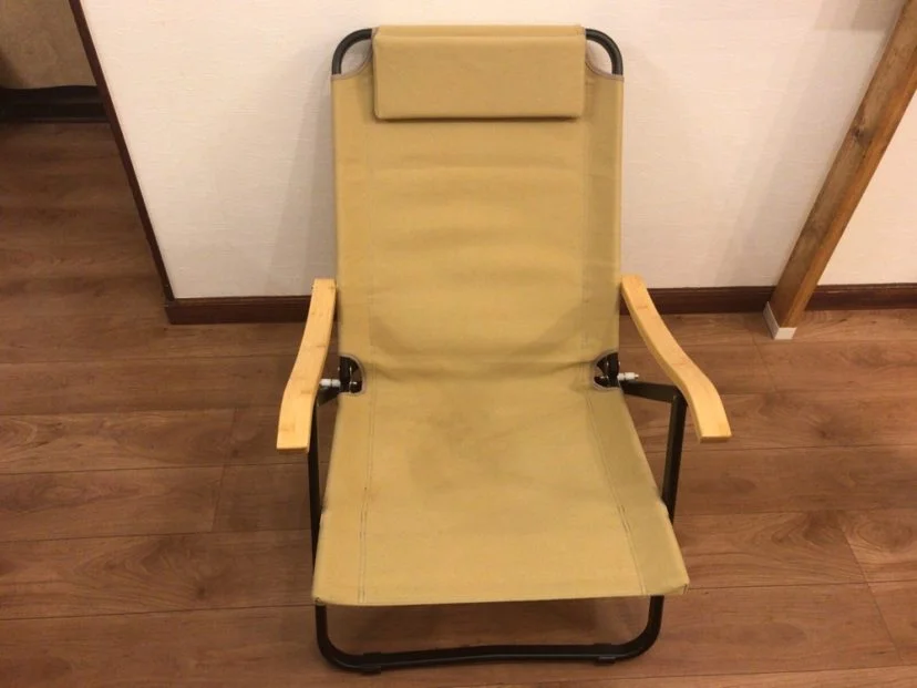 付属のクッションカバーを取り外した状態